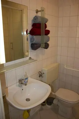 Ein Badezimmer in der Unterkunft Apartment Gisela by Interhome