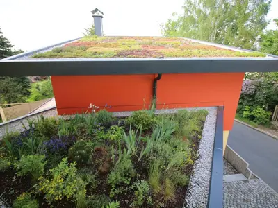 Ein Garten an der Unterkunft Apartment mit Wallbox by Interhome