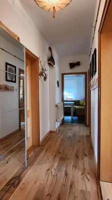 TV/Unterhaltungsangebot in der Unterkunft Waldliebe - Wohnung mit großem Balkon und Burgblick