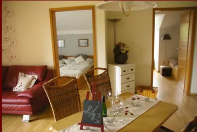 Ein Sitzbereich in der Unterkunft Ferienwohnung Jule in Bad Weißenstadt