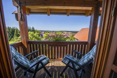 Ein Balkon oder eine Terrasse in der Unterkunft Pension Ferienwohnungen Frey