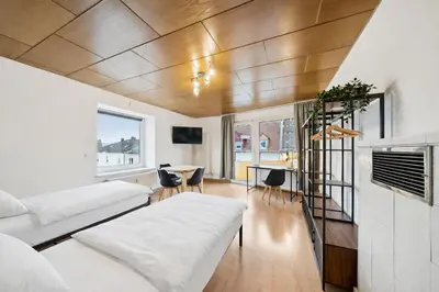 TV/Unterhaltungsangebot in der Unterkunft Geräumige Wohnung, 3 Schlafzimmer, Küche, Bad