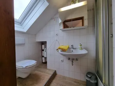 Ein Badezimmer in der Unterkunft Between city and nature