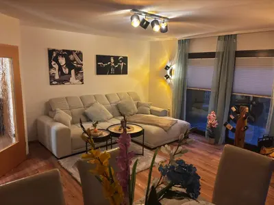 Ein Sitzbereich in der Unterkunft Macabu Luxus Villa Plauen