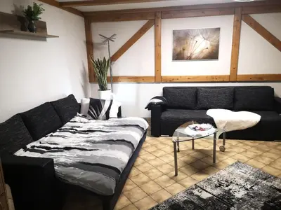 Ein Sitzbereich in der Unterkunft Idealer Startpunkt für Ausflüge und Wanderungen, 70qm, Stufenloser Zugang, Parkplatz an der Wohnung