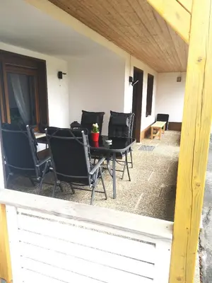 Ein Balkon oder eine Terrasse in der Unterkunft Idealer Startpunkt für Ausflüge und Wanderungen, 70qm, Stufenloser Zugang, Parkplatz an der Wohnung