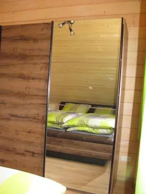 Ein Bett oder Betten in einem Zimmer der Unterkunft Auburger Hof - möbilierte Wohnung auf Zeit