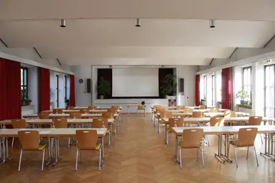 Der Geschäftsbereich oder Konferenzraum in der Unterkunft Hotel am Regenbogen