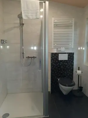 Ein Badezimmer in der Unterkunft Landhotel Fuchsbau