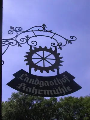 Ein Zertifikat, Auszeichnung, Logo oder anderes Dokument, das in der Unterkunft Landhotel Kahrmühle ausgestellt ist