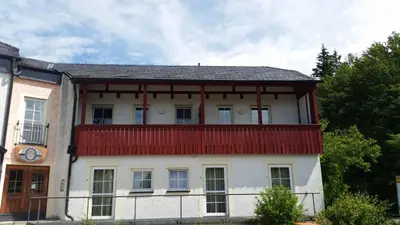 Das Gebäude in dem sich das Hotel befindet