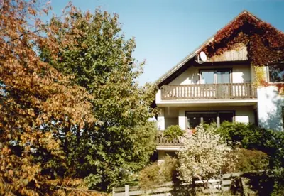 Ein Garten an der Unterkunft Ferienwohnung Troglauer