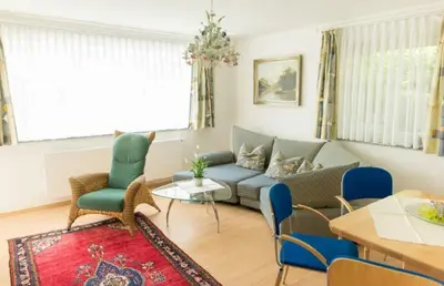 Ein Sitzbereich in der Unterkunft ausZEIT - Ihr Sibyllenbad Gästehaus