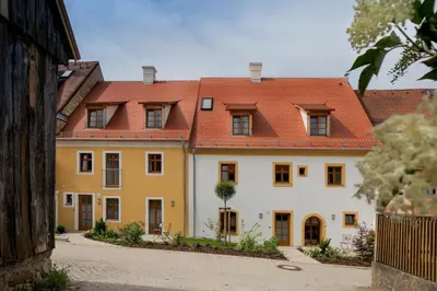 Das Gebäude in dem sich das Hotel befindet