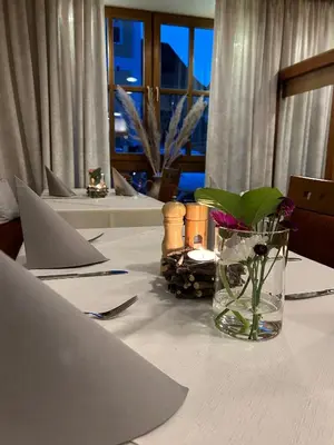 Ein Sitzbereich in der Unterkunft Hotel Gasthof Zur Post