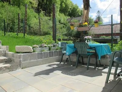 Ein Garten an der Unterkunft Apartments in Behringersmühle