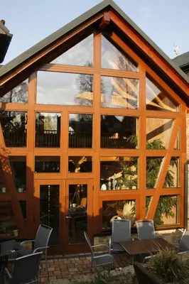 Ein Garten an der Unterkunft Landhotel 