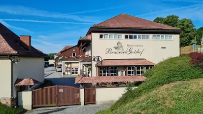 Das Gebäude in dem sich die Pension befindet