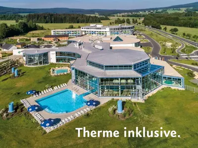 Der Swimmingpool an oder in der Nähe von Siebenquell® GesundZeitResort
