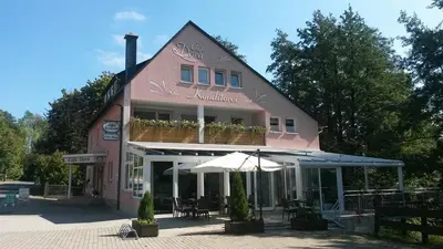 Das Gebäude in dem sich die Pension befindet