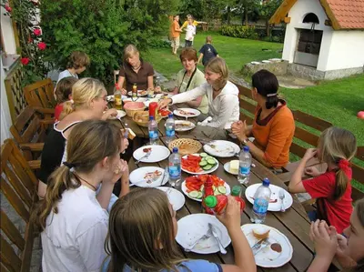 Kinder, die in der Unterkunft Schwarz-Hof übernachten