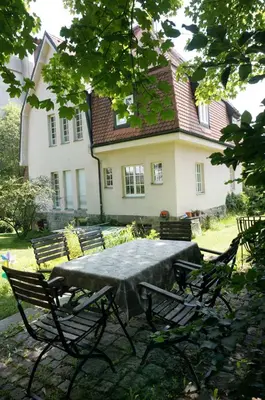 Ein Garten an der Unterkunft Rosa Villa Selb