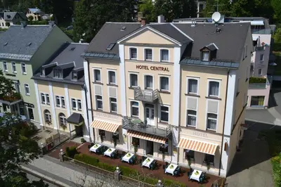 Das Gebäude in dem sich das Hotel befindet