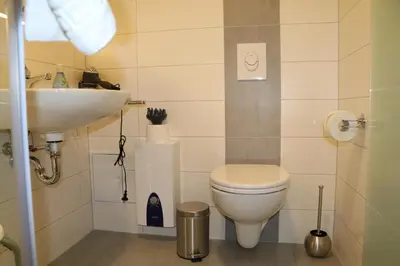 Ein Badezimmer in der Unterkunft Fewo Friedrichsruh