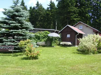 Ein Garten an der Unterkunft Ferienhaus Brigitte