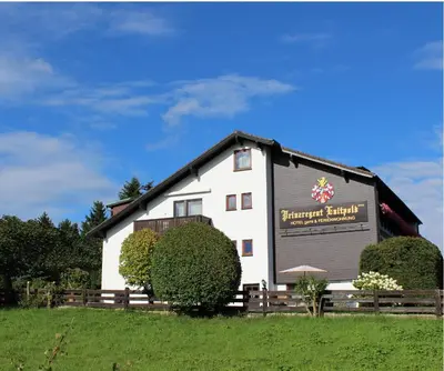 Das Gebäude in dem sich das Hotel befindet
