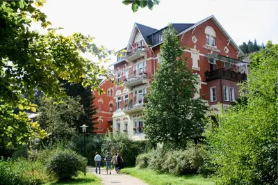 Ein Garten an der Unterkunft Hotel-Pension SCHLOSS -MIRAMAR