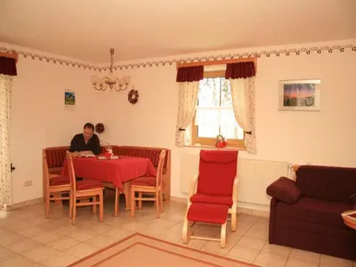 Ein Sitzbereich in der Unterkunft Gästehaus Fichtelgebirgsblick
