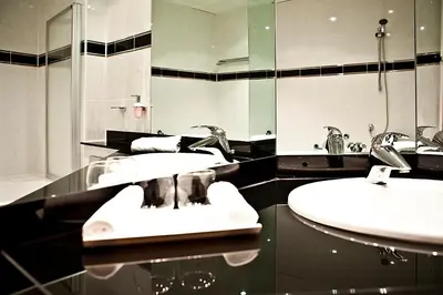Ein Badezimmer in der Unterkunft Hotel Schloss Schwarzenfeld