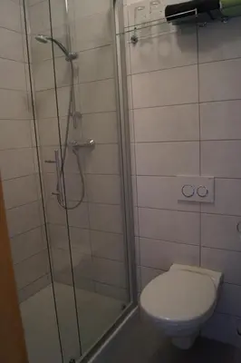 Ein Badezimmer in der Unterkunft Gästehaus am Steinwald