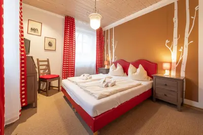 Ein Bett oder Betten in einem Zimmer der Unterkunft Landhotel Gasthof Stern