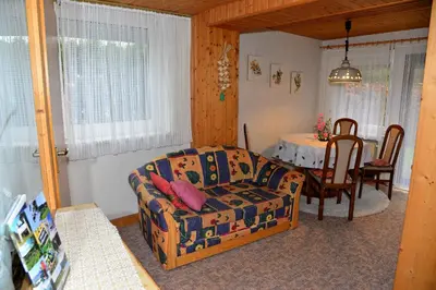 Ein Sitzbereich in der Unterkunft Pension Mausbachtal