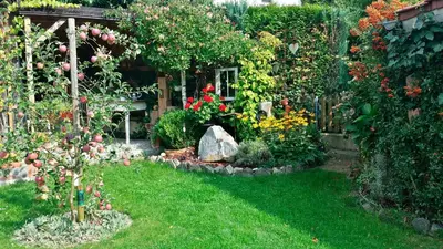 Ein Garten an der Unterkunft Ferienwohnung-Kappl