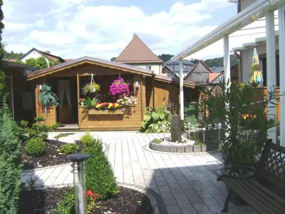 Ein Garten an der Unterkunft Ferienwohnungen Haus Waltraud