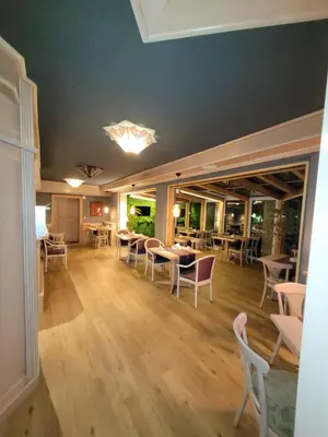 Ein Sitzbereich in der Unterkunft Ambiente Hotel garni