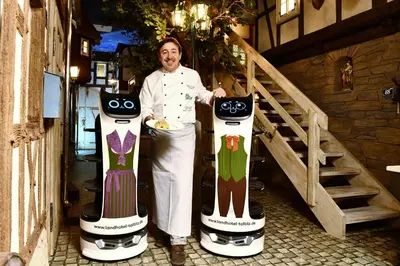 Mitarbeiter der Unterkunft digitales Event & Hochzeitshotel Zum grünen Baum