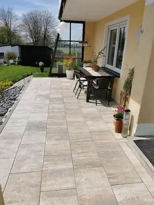 Ein Patio oder anderer Außenbereich in der Unterkunft Ferienwohnung Bergwiese
