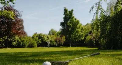 Ein Garten an der Unterkunft Hotel Wiesend