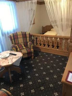 Ein Sitzbereich in der Unterkunft Landhaus Preißinger