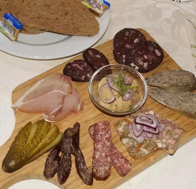 Essen im Hotel oder in der Nähe