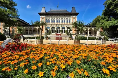 Ein Garten an der Unterkunft Landhotel Jungbrunnen