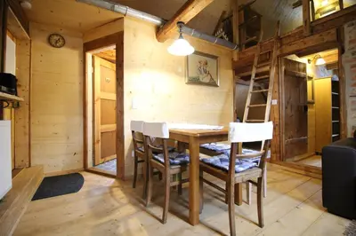 Ein Sitzbereich in der Unterkunft Ferienhaus Anno Dazumal, wie zu Opa`s Zeiten