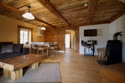 Küche/Küchenzeile in der Unterkunft Ferienhaus Anno Dazumal, wie zu Opa`s Zeiten