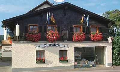 Das Gebäude in dem sich die Pension befindet