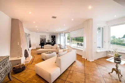 Ein Sitzbereich in der Unterkunft View & Garden Villa Schauenstein
