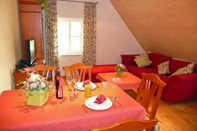 Ein Sitzbereich in der Unterkunft Ferienhof Hübner